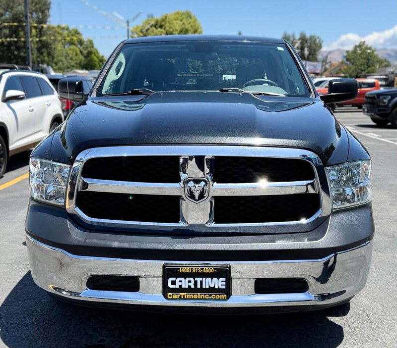 Ram 1500 Vehicle Full-screen Gallery Image 03