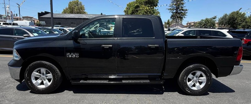 Ram 1500 Vehicle Full-screen Gallery Image 04