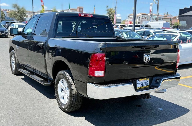 Ram 1500 Vehicle Full-screen Gallery Image 09