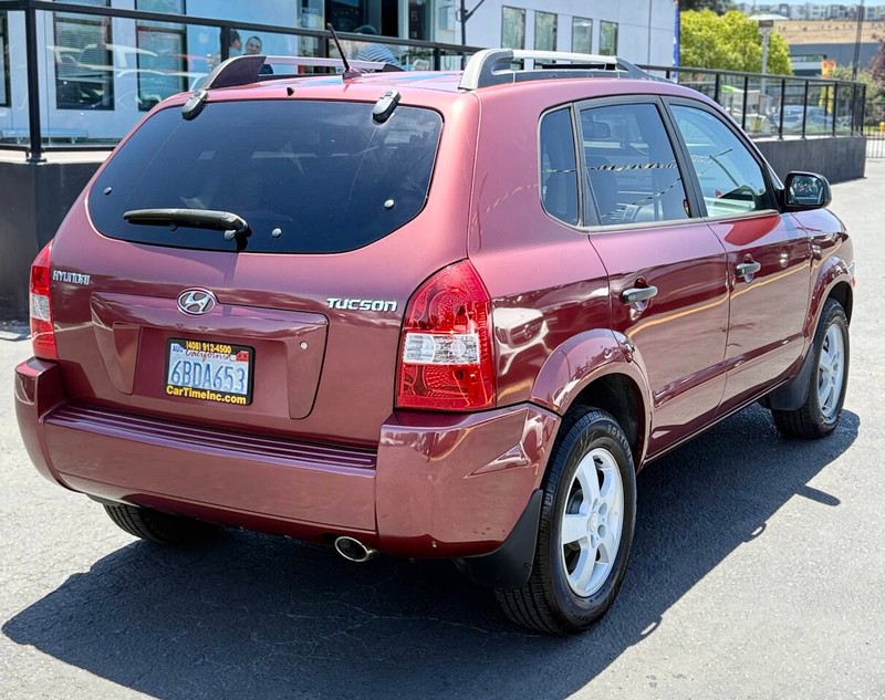 Hyundai Tucson Vehicle Full-screen Gallery Image 06