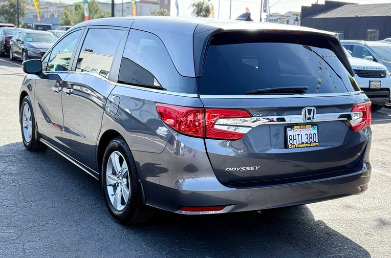Honda Odyssey Vehicle Full-screen Gallery Image 08