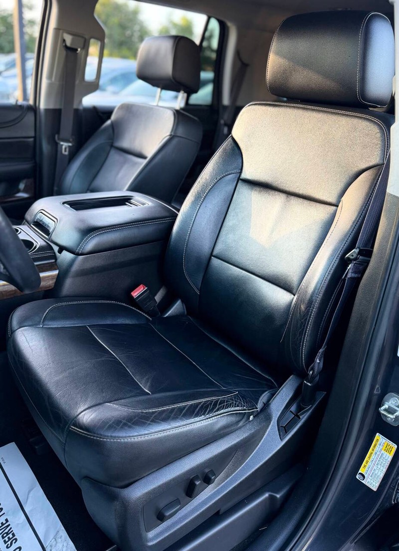 Chevrolet Tahoe Vehicle Full-screen Gallery Image 12