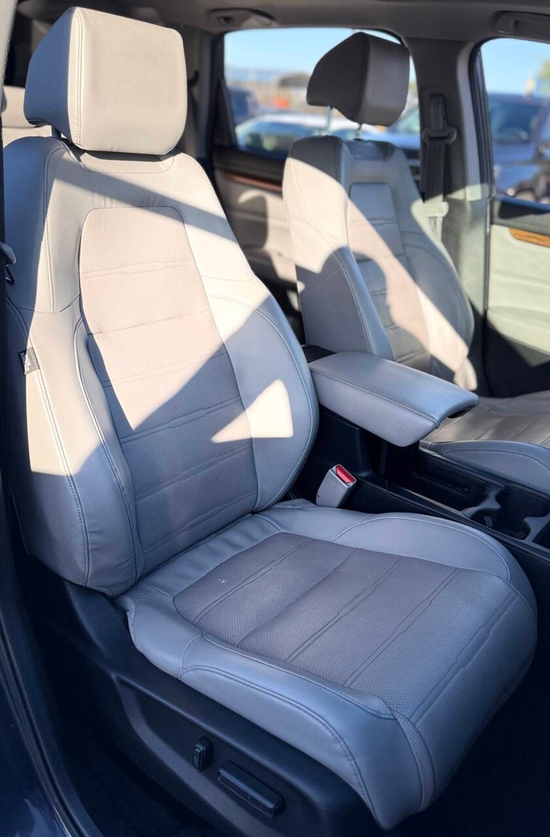 Honda CR-V Vehicle Full-screen Gallery Image 13