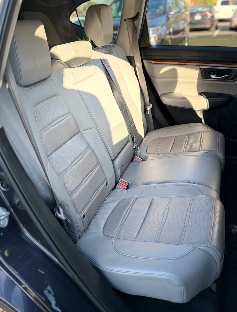 Honda CR-V Vehicle Full-screen Gallery Image 14