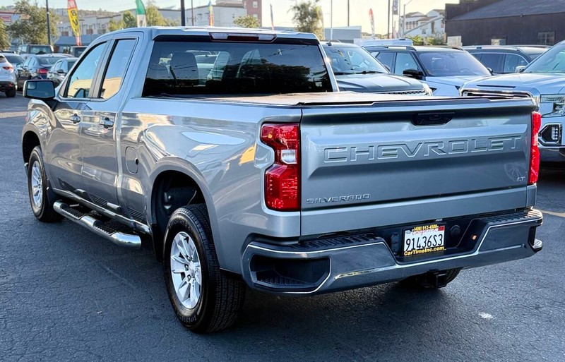 Chevrolet Silverado 1500 Vehicle Full-screen Gallery Image 08
