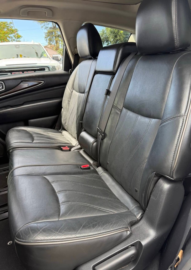 INFINITI JX35 Vehicle Full-screen Gallery Image 15