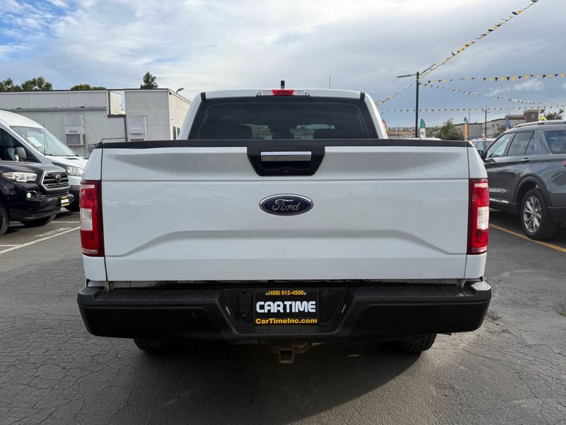 Ford F-150 Vehicle Full-screen Gallery Image 05