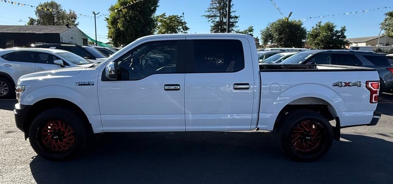 Ford F-150 Vehicle Full-screen Gallery Image 04