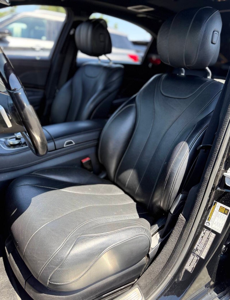 Mercedes-Benz S-Class Vehicle Full-screen Gallery Image 13