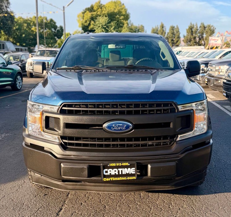 Ford F-150 Vehicle Full-screen Gallery Image 03