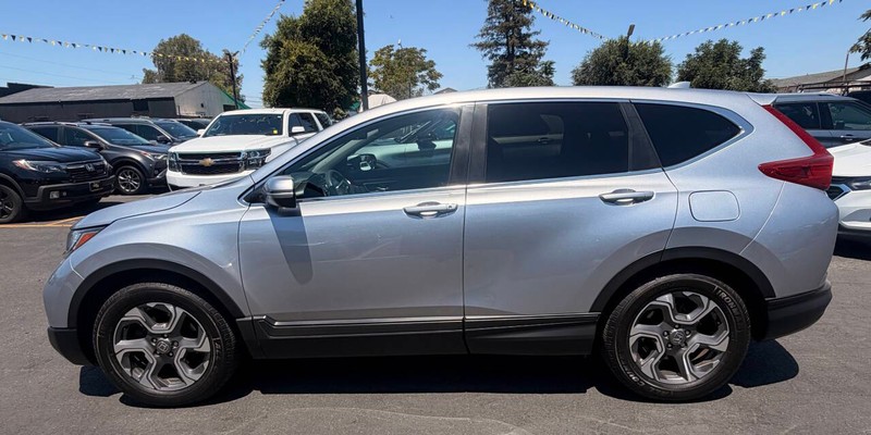 Honda CR-V Vehicle Full-screen Gallery Image 04