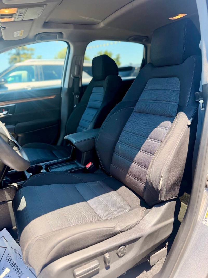 Honda CR-V Vehicle Full-screen Gallery Image 14