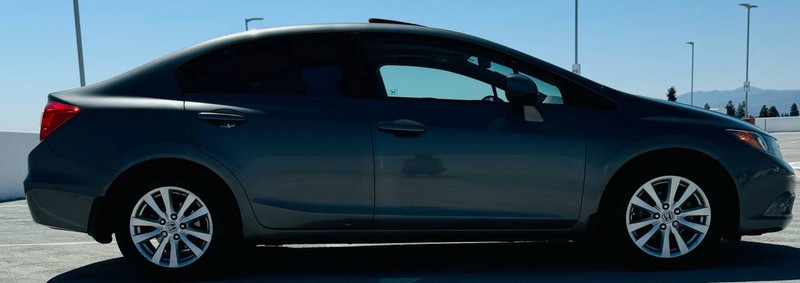 Honda Civic Sedan Vehicle Full-screen Gallery Image 07