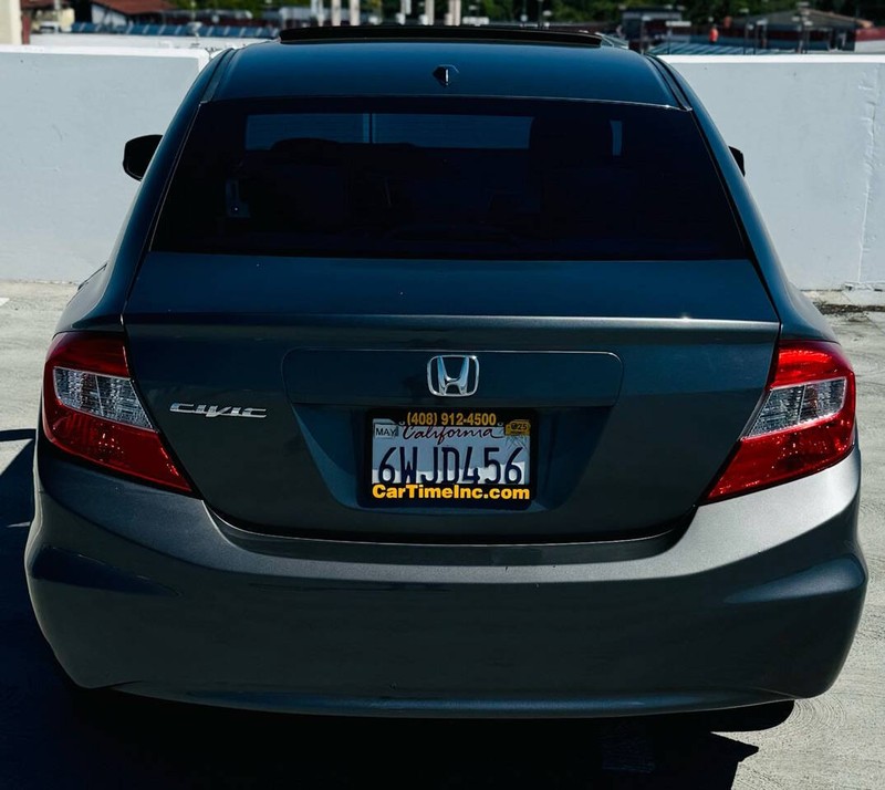 Honda Civic Sedan Vehicle Full-screen Gallery Image 11