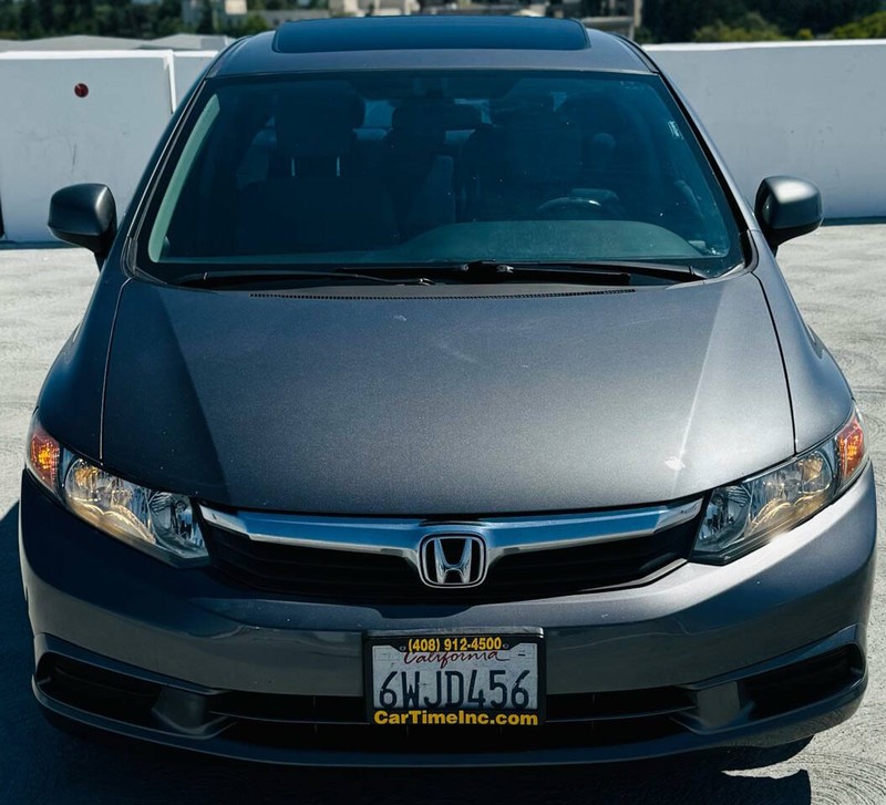Honda Civic Sedan Vehicle Full-screen Gallery Image 13