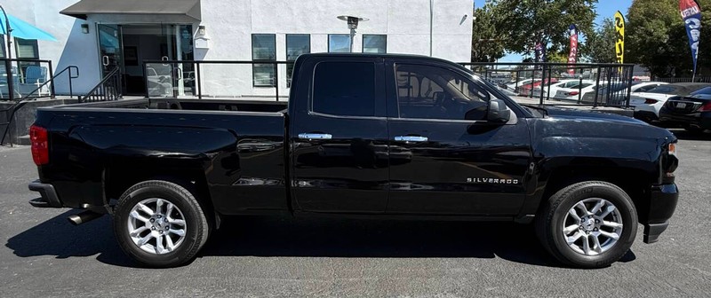 Chevrolet Silverado 1500 Vehicle Full-screen Gallery Image 05