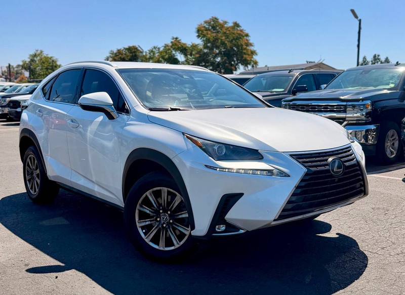 Lexus NX Vehicle Full-screen Gallery Image 02