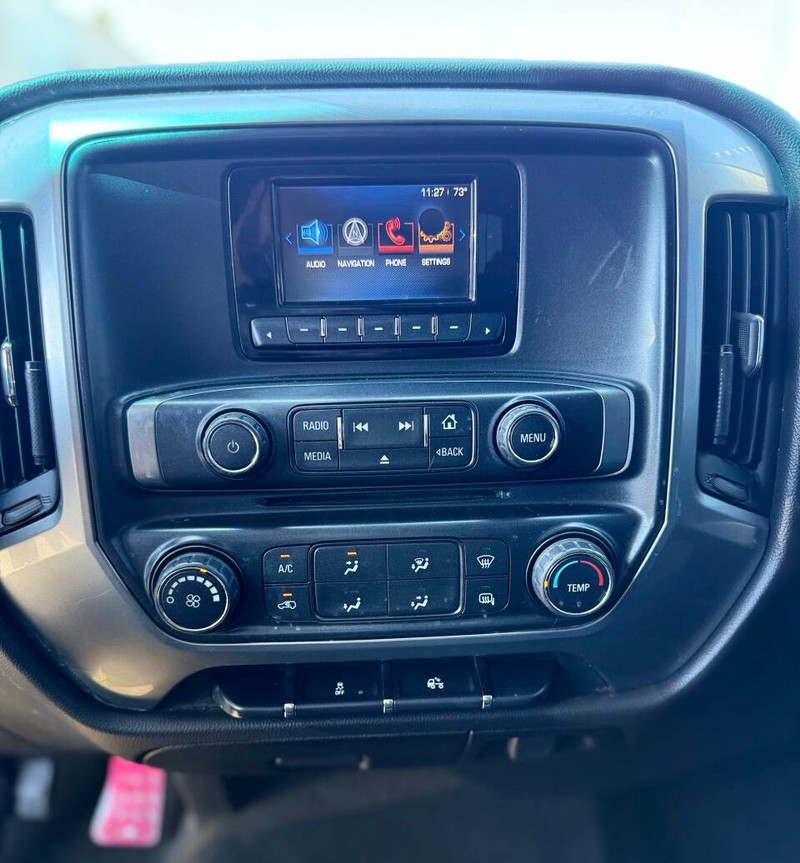 Chevrolet Silverado 1500 Vehicle Full-screen Gallery Image 11