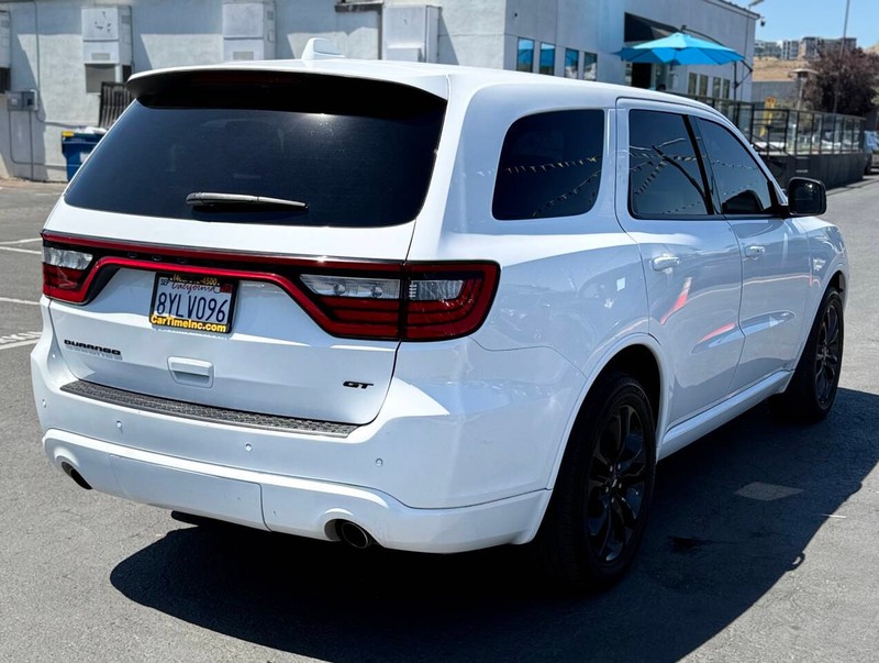 Dodge Durango Vehicle Full-screen Gallery Image 06