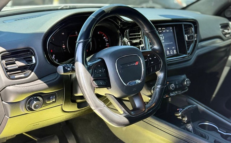 Dodge Durango Vehicle Full-screen Gallery Image 11