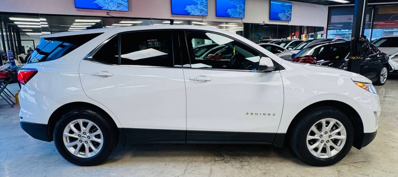 Chevrolet Equinox Vehicle Full-screen Gallery Image 05