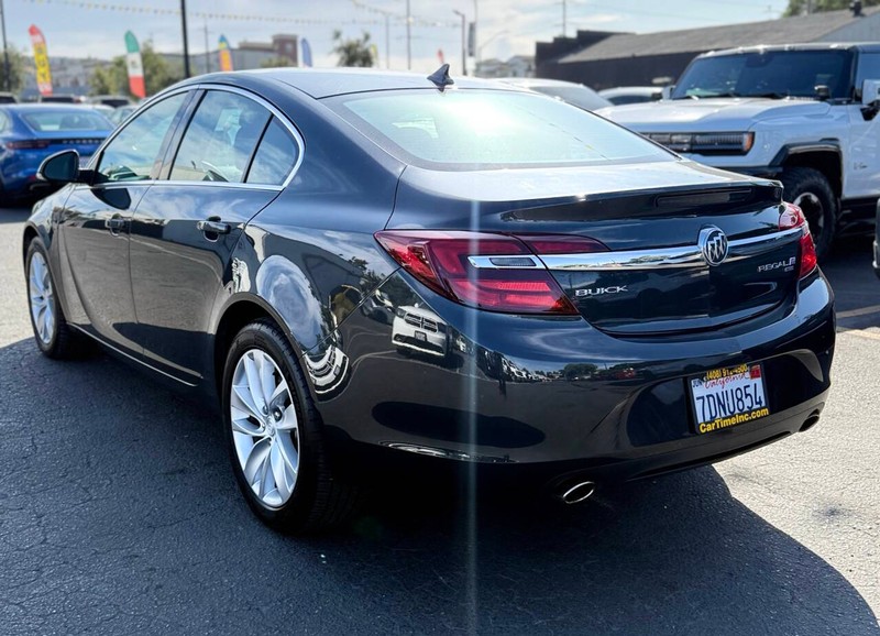 Buick Regal Vehicle Full-screen Gallery Image 08