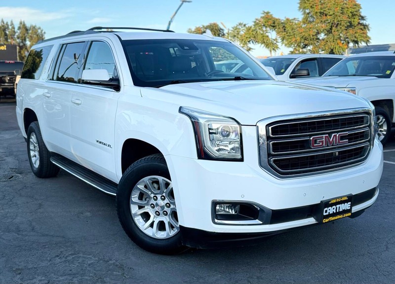 GMC Yukon XL Vehicle Full-screen Gallery Image 02