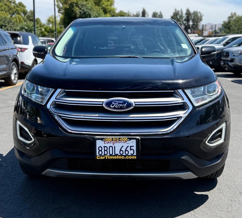 Ford Edge Vehicle Full-screen Gallery Image 02