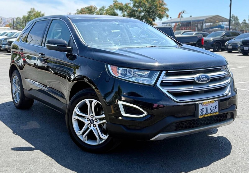 Ford Edge Vehicle Full-screen Gallery Image 03