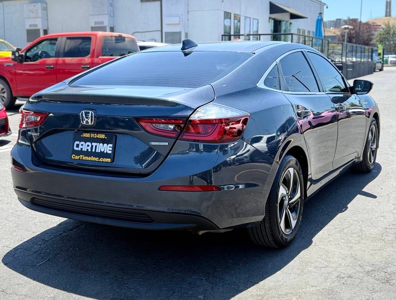 Honda Insight Vehicle Full-screen Gallery Image 06