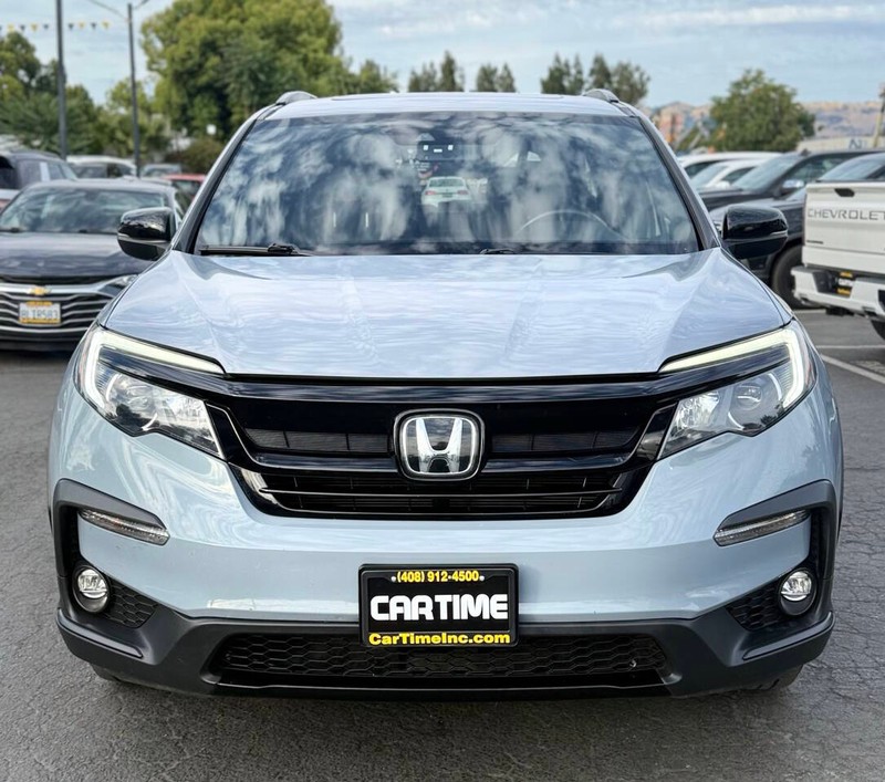 Honda Pilot Vehicle Full-screen Gallery Image 03