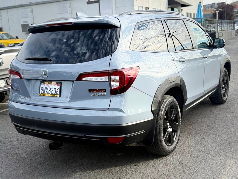 Honda Pilot Vehicle Full-screen Gallery Image 04