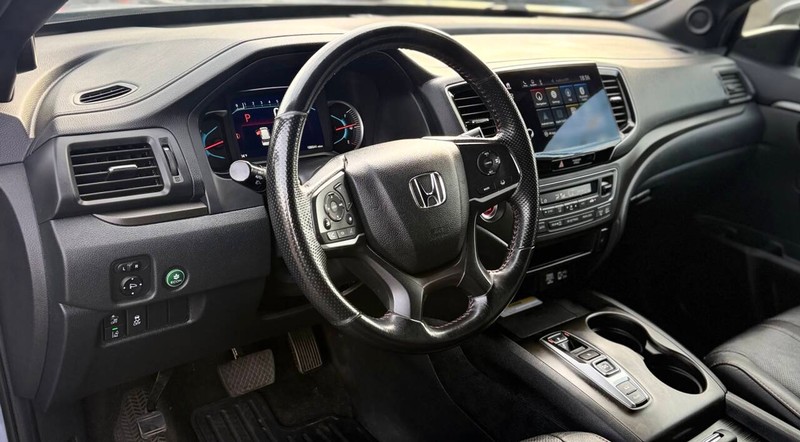 Honda Pilot Vehicle Full-screen Gallery Image 07
