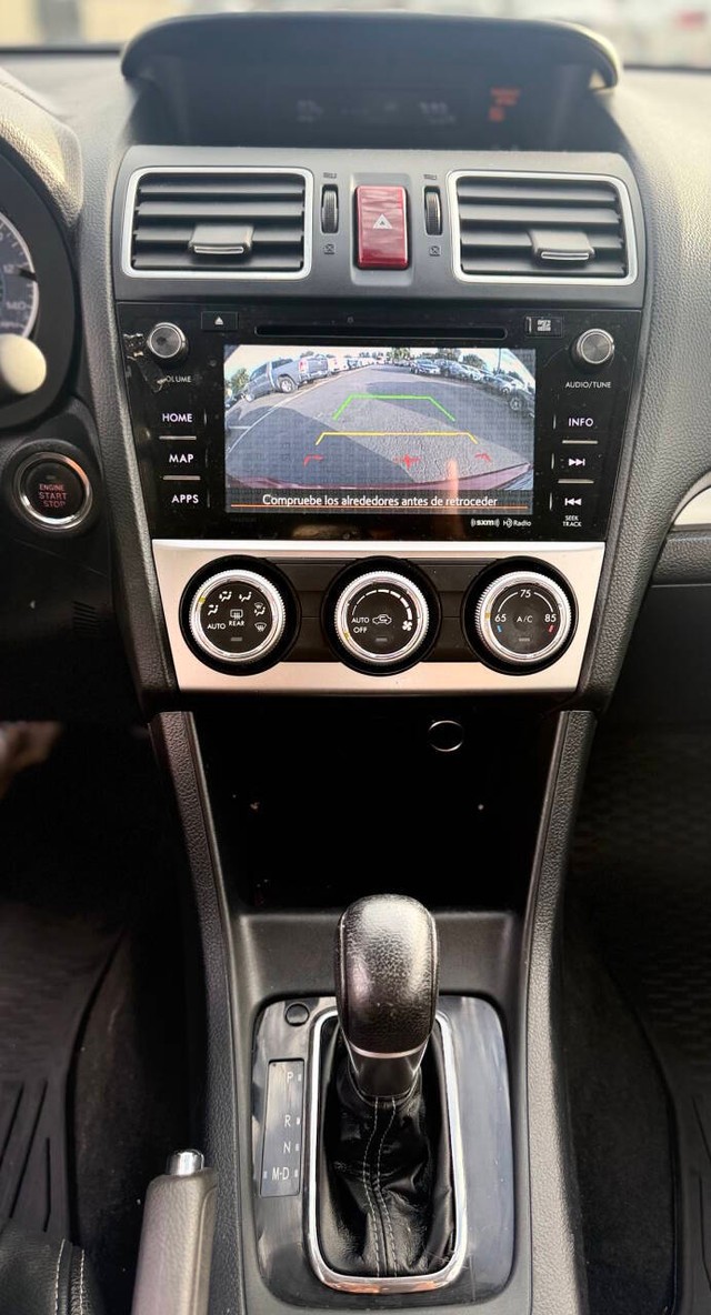 Subaru Impreza Wagon Vehicle Full-screen Gallery Image 11