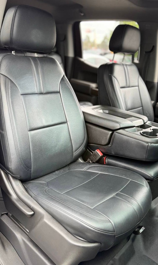Chevrolet Silverado 1500 Vehicle Full-screen Gallery Image 13