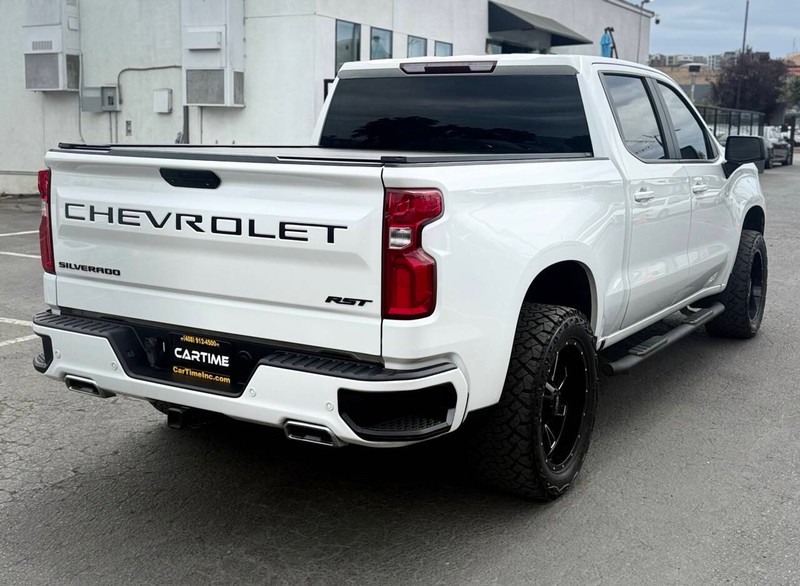 Chevrolet Silverado 1500 Vehicle Full-screen Gallery Image 04