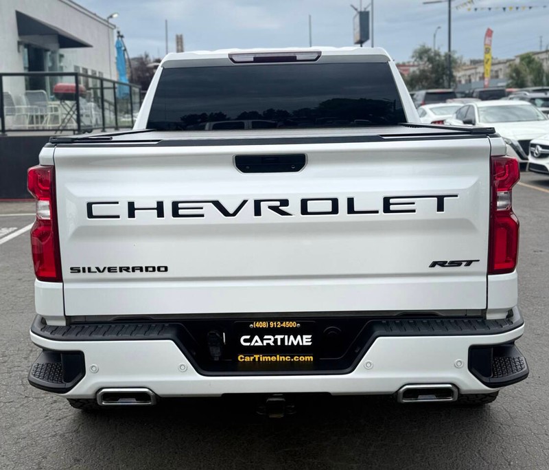 Chevrolet Silverado 1500 Vehicle Full-screen Gallery Image 05