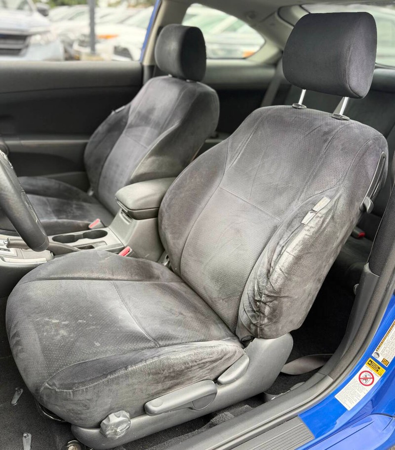 Scion tC Vehicle Full-screen Gallery Image 12