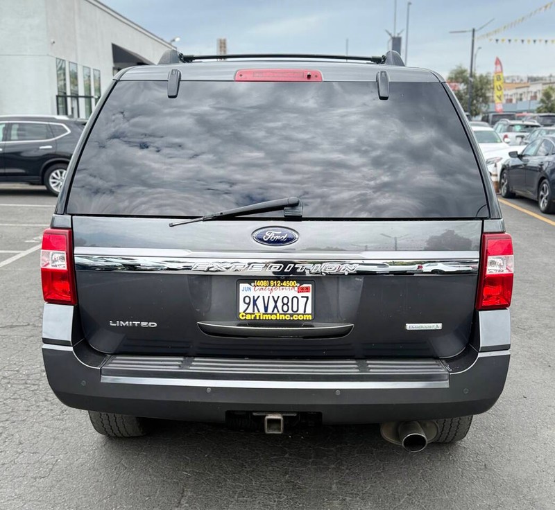 Ford Expedition Vehicle Full-screen Gallery Image 05