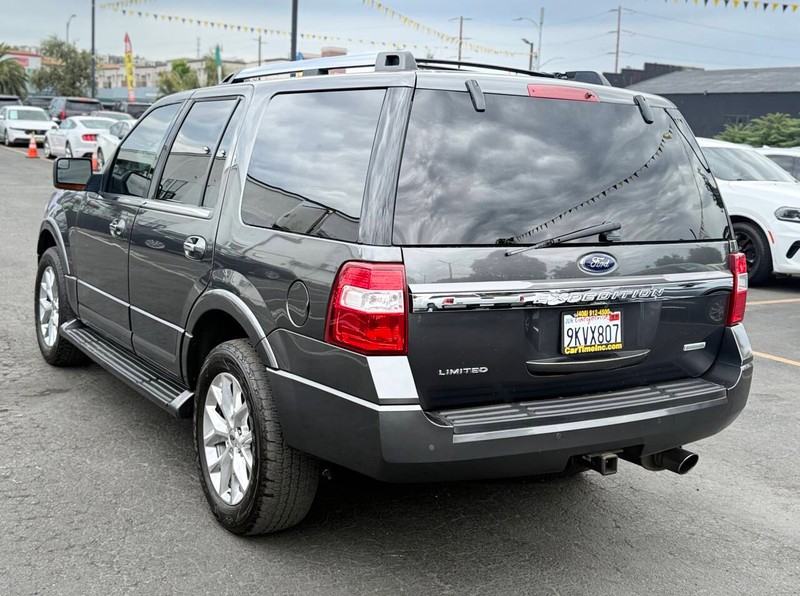 Ford Expedition Vehicle Full-screen Gallery Image 08