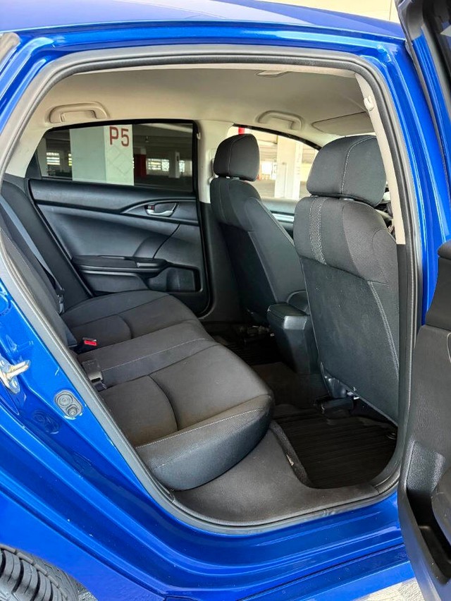 Honda Civic Sedan Vehicle Full-screen Gallery Image 14