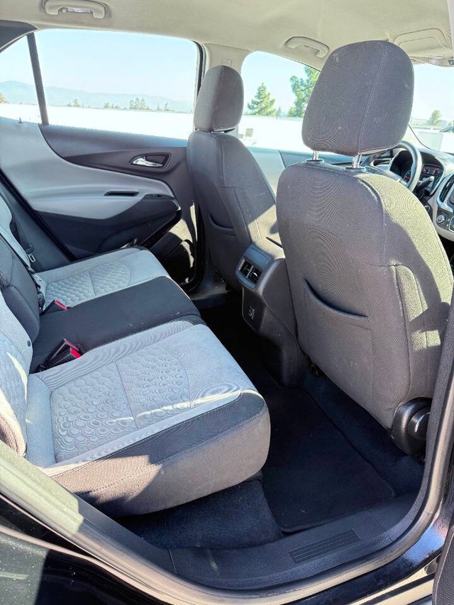 Chevrolet Equinox Vehicle Full-screen Gallery Image 10