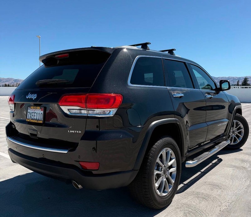 Jeep Grand Cherokee Vehicle Full-screen Gallery Image 06