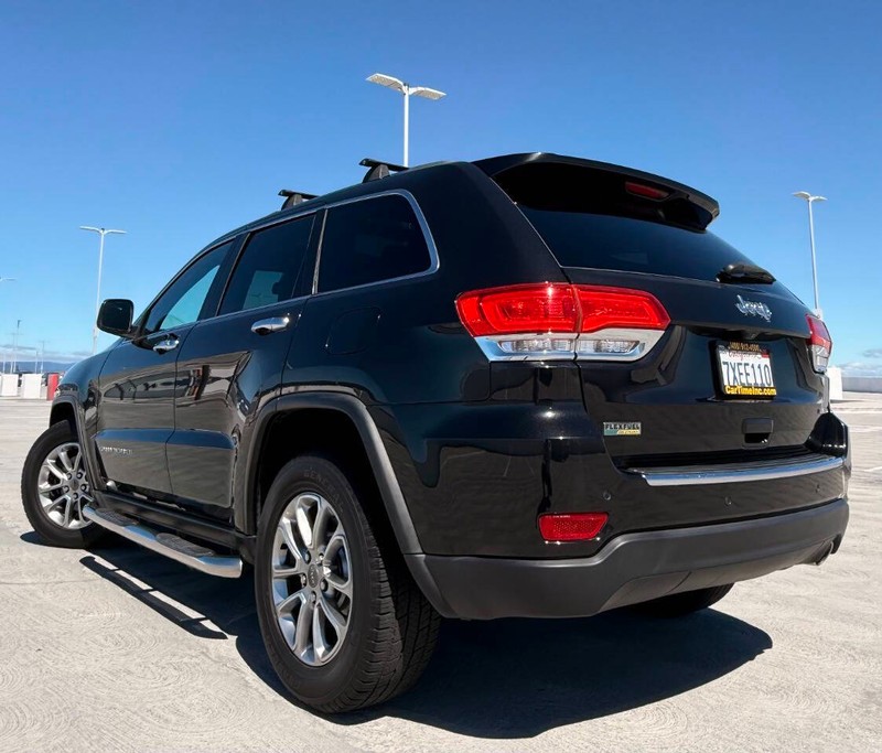 Jeep Grand Cherokee Vehicle Full-screen Gallery Image 07