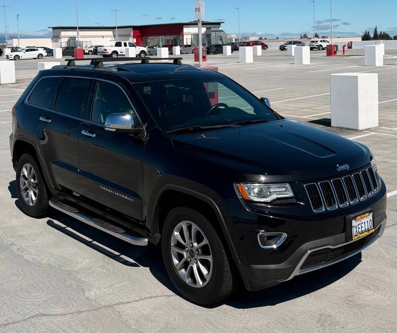 Jeep Grand Cherokee Vehicle Full-screen Gallery Image 13