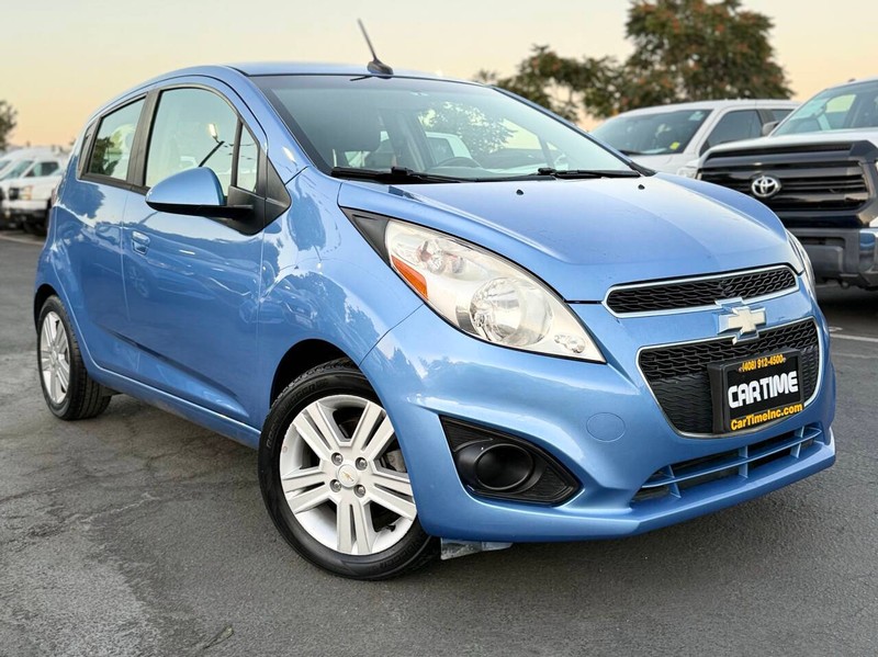 Chevrolet Spark Vehicle Full-screen Gallery Image 03