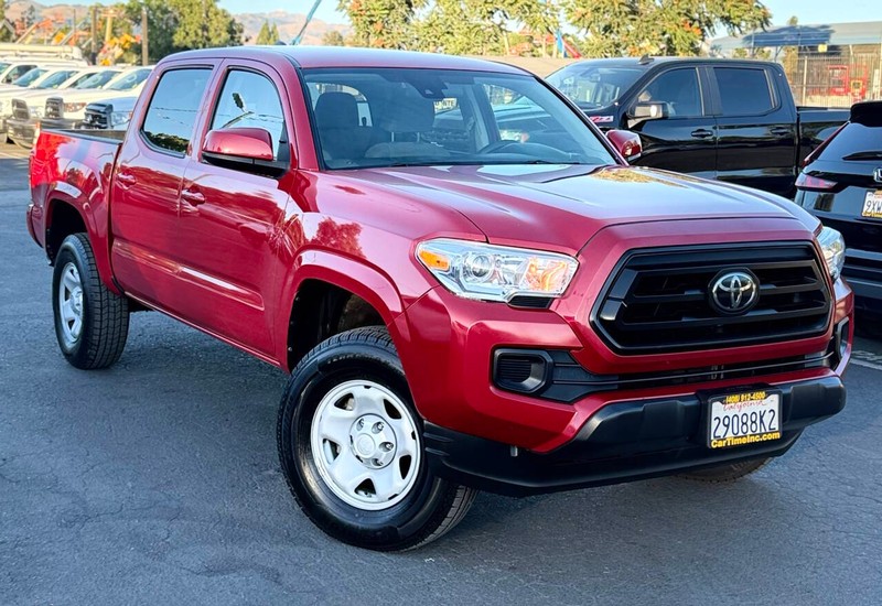 Toyota Tacoma 4WD Vehicle Full-screen Gallery Image 02