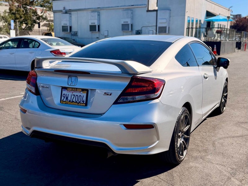 Honda Civic Coupe Vehicle Full-screen Gallery Image 08