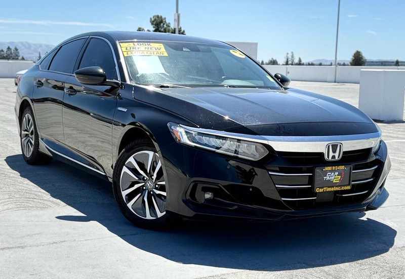 Honda Accord Hybrid Vehicle Full-screen Gallery Image 02