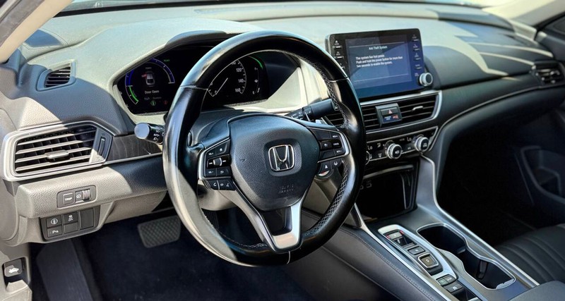 Honda Accord Hybrid Vehicle Full-screen Gallery Image 07
